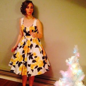 Yellow flower fifties dream dress - S